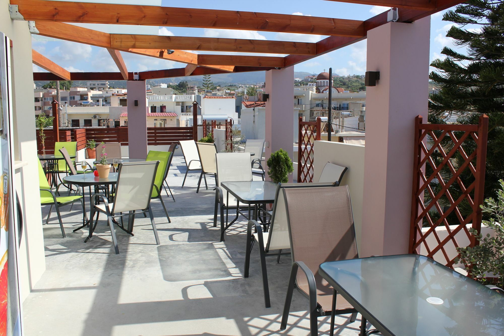 Helen Apartments ريثيمنو المظهر الخارجي الصورة